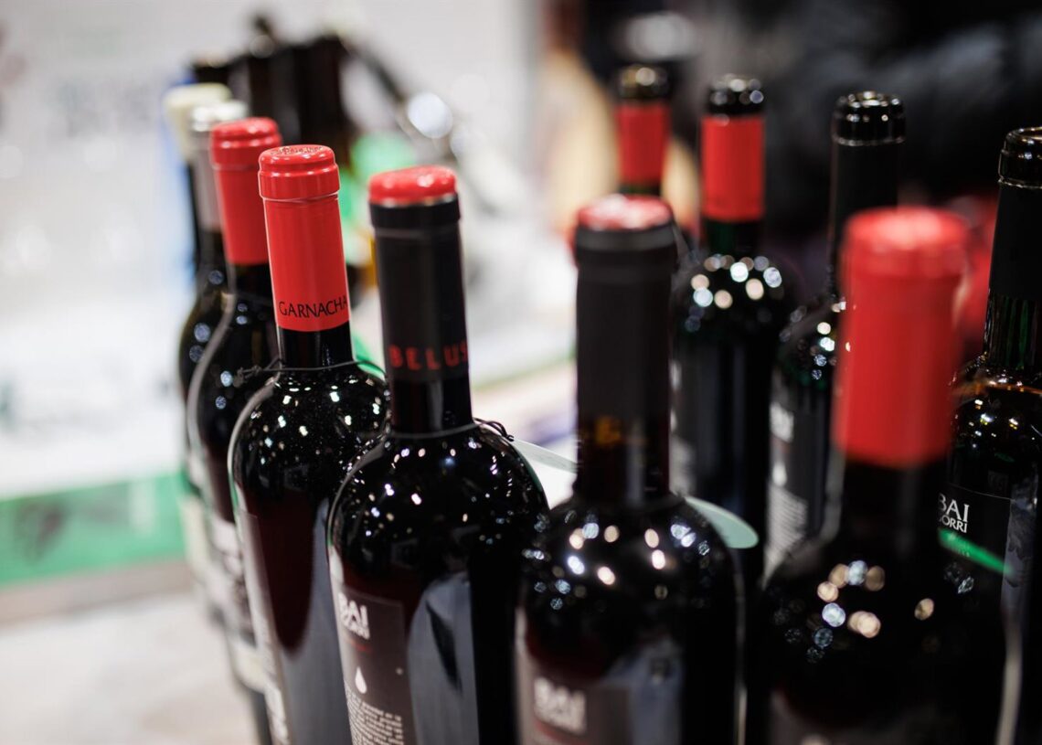 Archivo - Botellas de vino Alejandro Martínez Vélez - Europa Press - Archivo