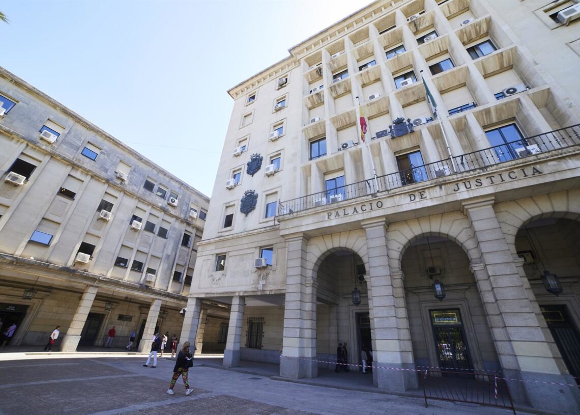 Archivo - Imagen de recurso de la fachada de la Audiencia Provincial de SevillaJoaquin Corchero - Europa Press - Archivo