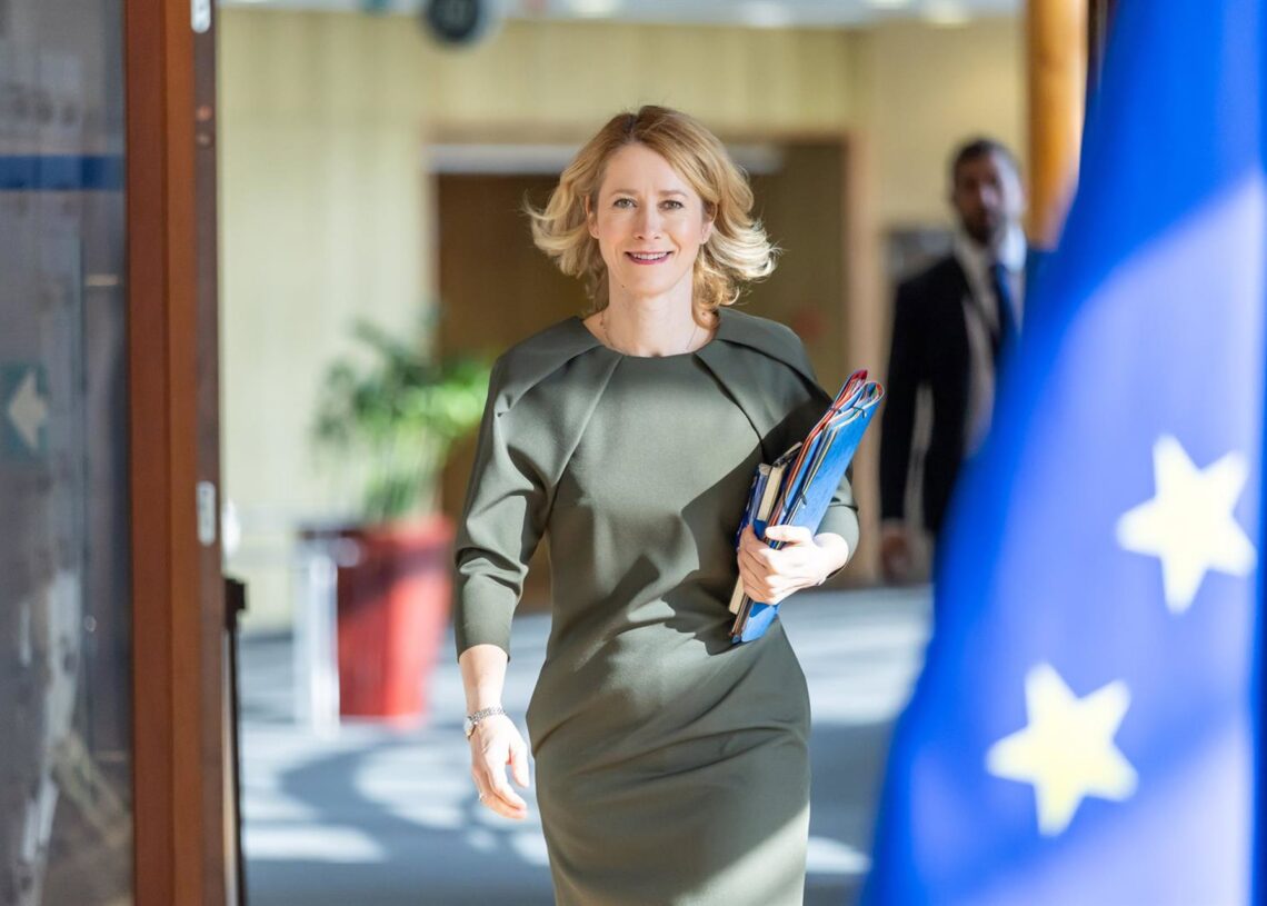 Archivo - HANDOUT - 14 May 2025, Belgium, Brussels: Kaja Kallas, high Representative for Foreign Affairs and Security Policy and Vice-President of the European Commission arrives prior to the weekly meeting at the Berlaymont building in Brussels. Photo: BBogdan Hoyaux/European Commissio / DPA - Archivo