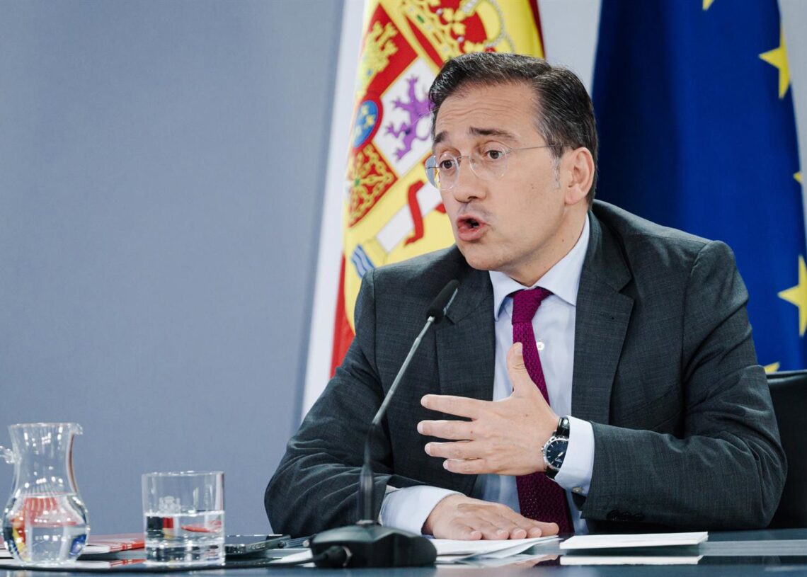 Archivo - El ministro de Asuntos Exteriores, Unión Europea y Cooperación, José Manuel Albares, durante una rueda de prensa posterior a la reunión del Consejo de Ministros en el Palacio de La Moncloa, a 10 de junio de 2025, en Madrid (España).Carlos Luján - Europa Press - Archivo