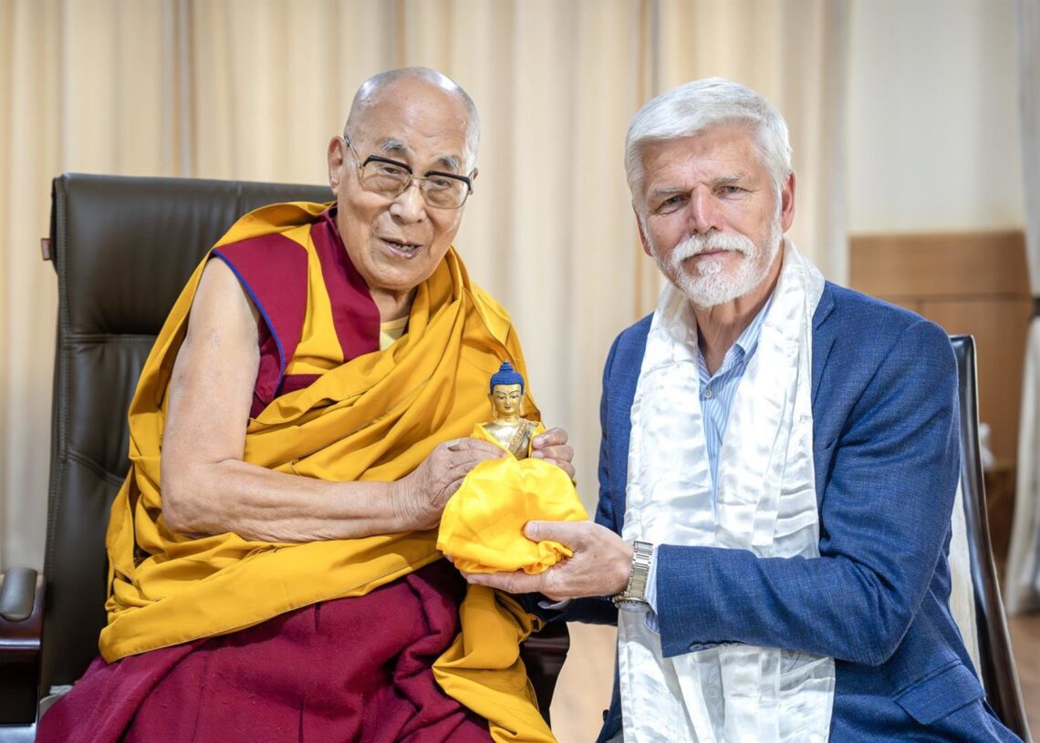 El presidente de República Checa, Petr Pavel, y el Dalai Lama en IndiaDALAI LAMA