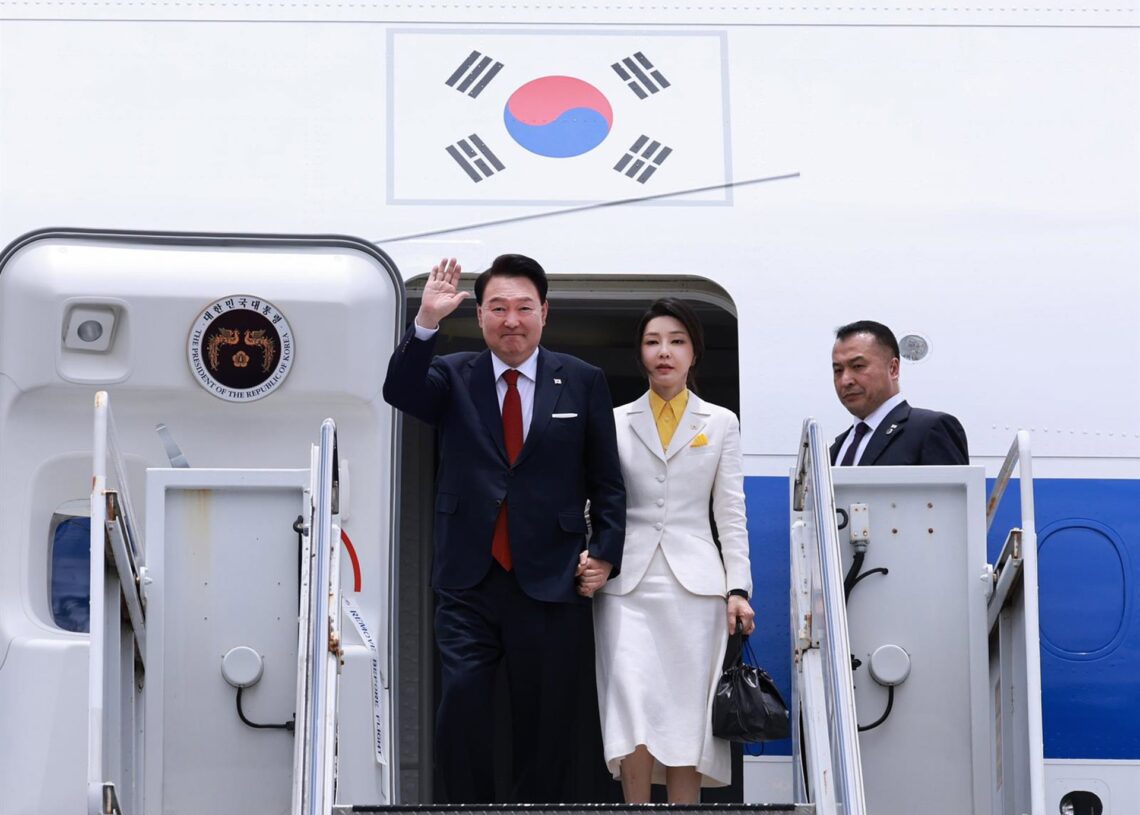 Archivo - El expresidente surcoreano Yoon Suk Yeol y la ex primera dama Kim Keon Hee -/yonhap/dpa - Archivo