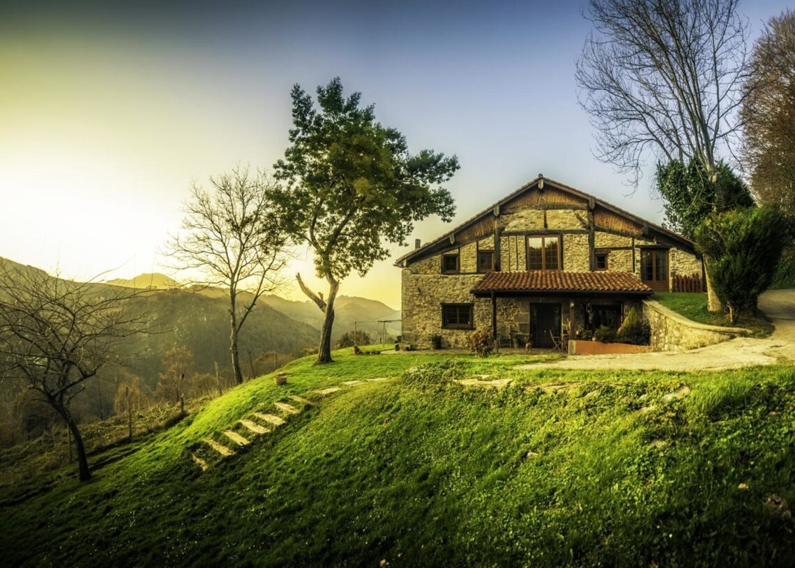 Archivo - Imagen de recurso de una vivienda en una zona rural.FOTOCASA - Archivo