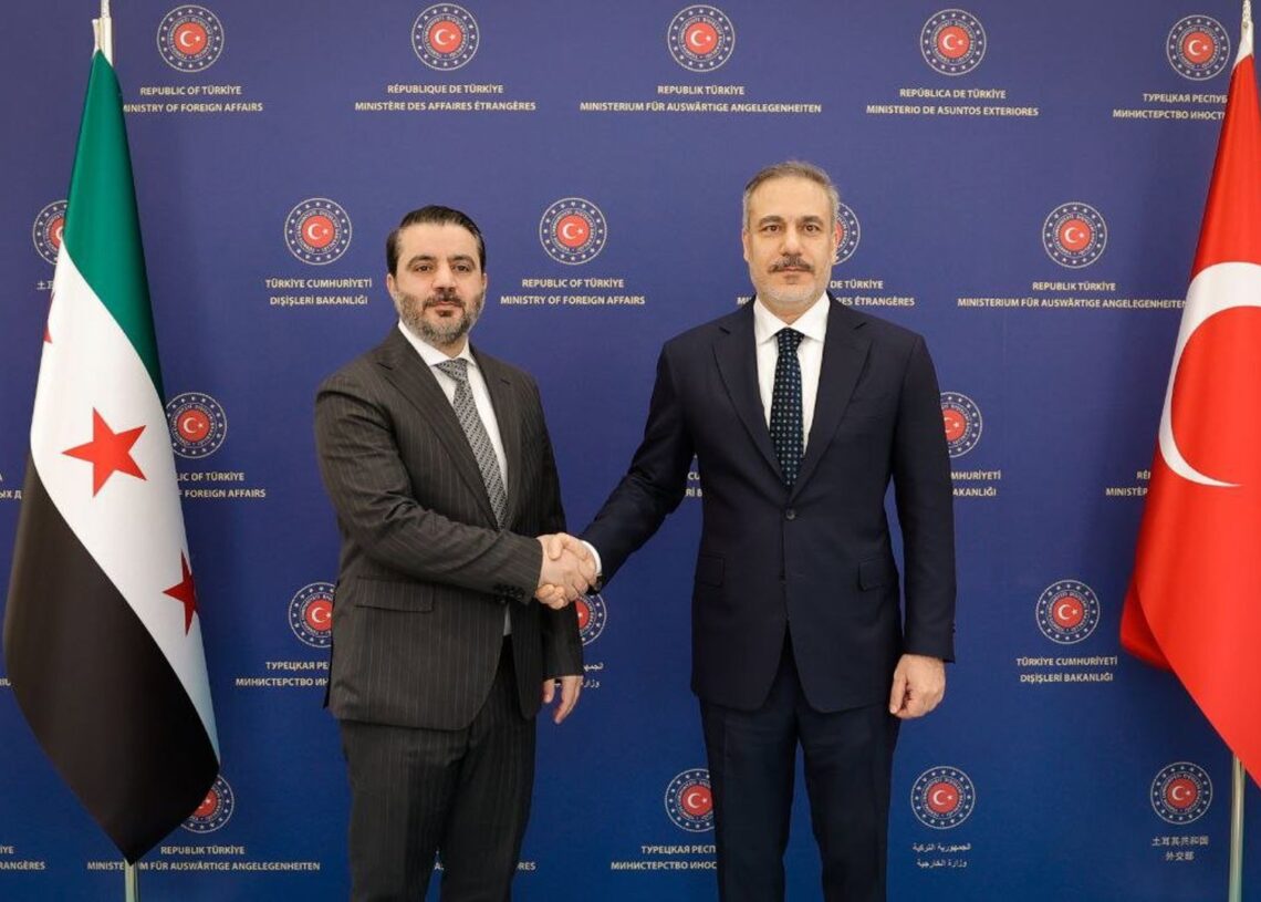 Archivo - El ministro de Exteriores de Turquía, Hakan Fidan, y su homólogo sirio, Asaad al ShaibaniEuropa Press/Contacto/Syrian Arab News Agency ''SA
