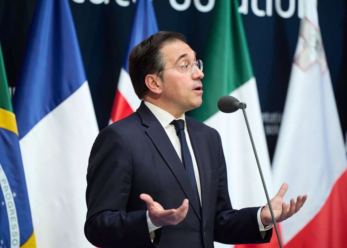 Archivo - El ministro de Asuntos Exteriores, Unión Europea y Cooperación, José Manuel AlbaresJesús Hellín - Europa Press - Archivo