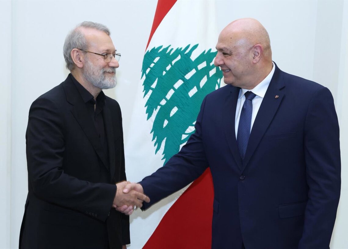 El presidente de Líbano, Joseph Aoun, recibe al secretario del Consejo Supremo de Seguridad Nacional de Irán, Alí Lariyani, asesor dle líder supremo de Irán, el ayatolá Alí JameneiPRESIDENCIA DE LÍBANO