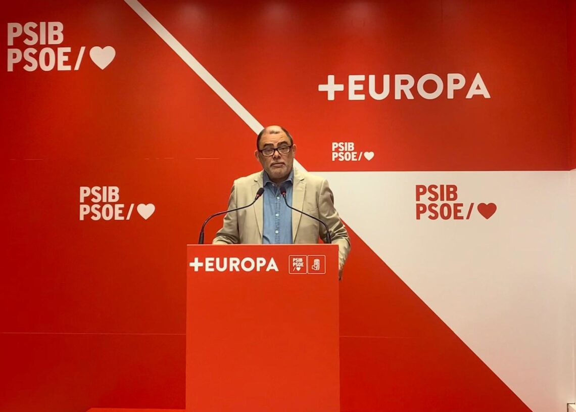 Archivo - El secretario de Organización del PSIB-PSOE, Cosme Bonet.EUROPA PRESS - Archivo