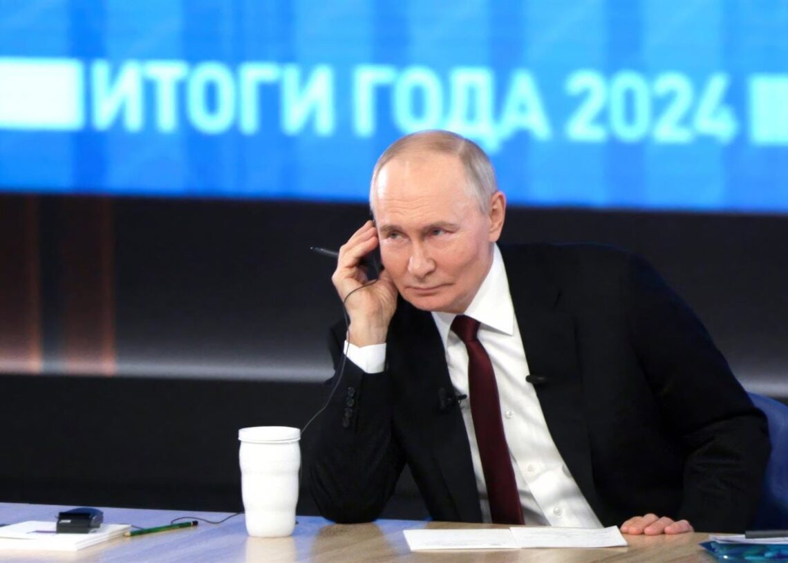 Archivo - El presidente ruso, Vladimir Putin, en una rueda de prensaEuropa Press/Contacto/Gavriil Grigorov/Kremlin Poo
