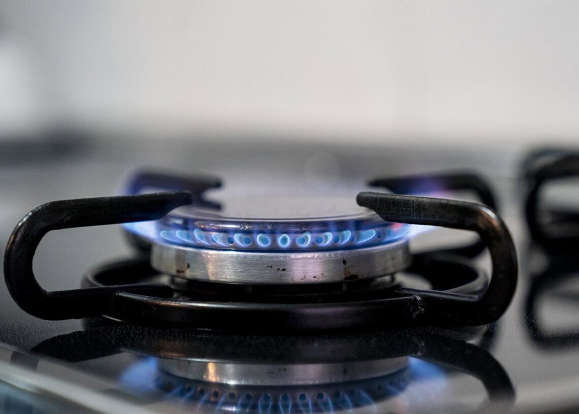 Archivo - Cocina de gas.A. Pérez Meca - Europa Press - Archivo