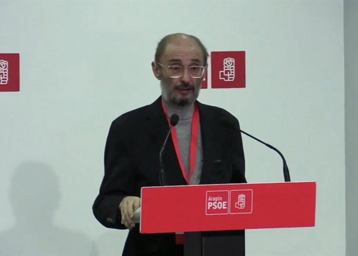 Archivo - El expresidente de Aragón y exsecretario general del PSOE Aragón, Javier Lambán, en una imagen de archivoEUROPA PRESS - Archivo