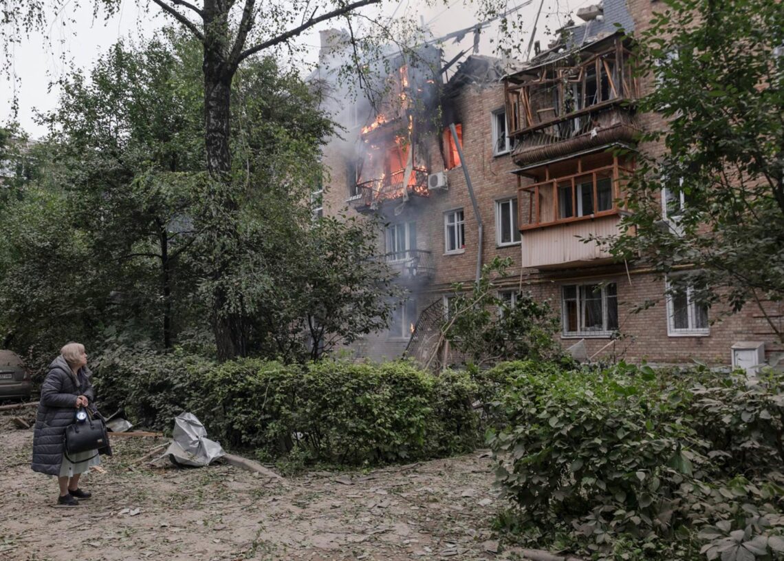 Incendio en un edificio de Kiev tras un ataque de las Fuerzas Armadas de RusiaSvet Jacqueline/ZUMA Press Wire/ DPA
