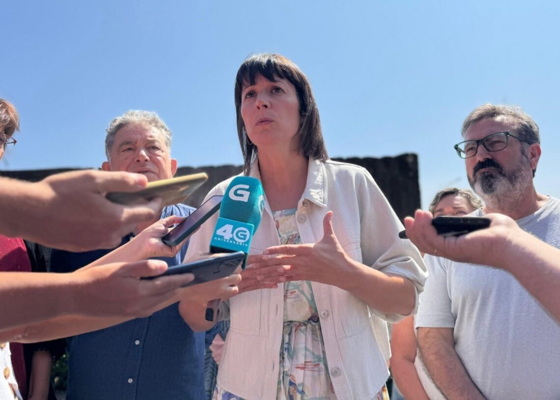 La portavoz nacional del BNG, Ana Pontón, en declaraciones a los medios, a 17 de agosto de 2025.BNG