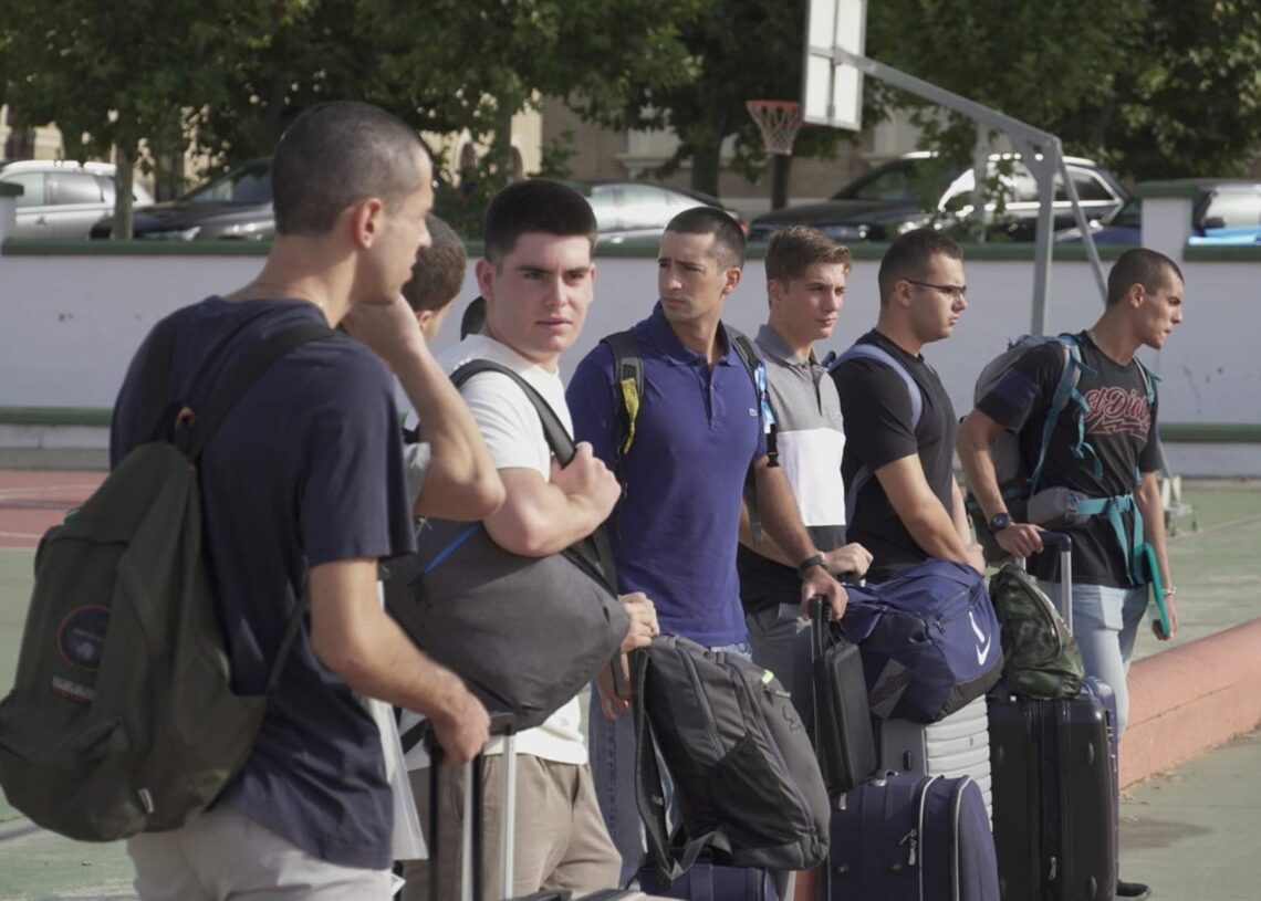 Cadetes en el primer día de curso de la Academia General Militar de Zaragoza.MINISTERIO DE DEFENSA