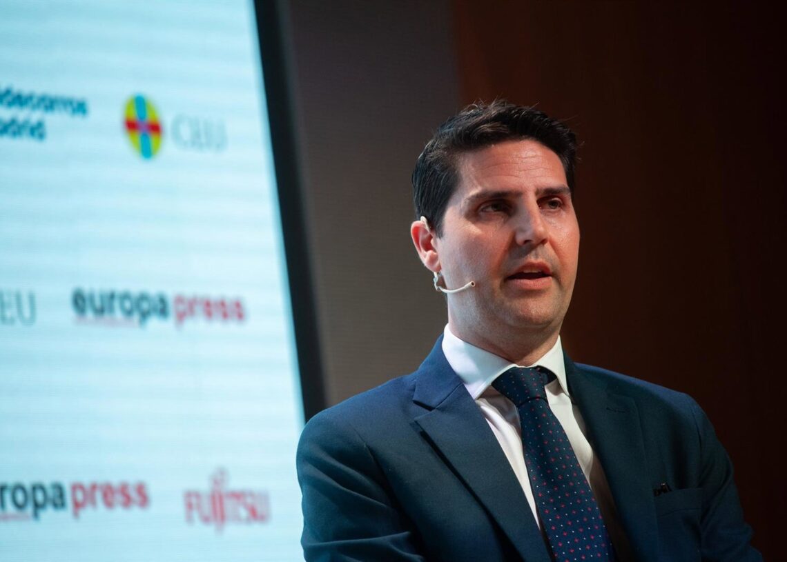 Archivo - El consejero de Educación, Ciencia y Universidades de la Comunidad de Madrid, Emilio VicianaAlejandro Martínez Vélez - Europa Press - Archivo