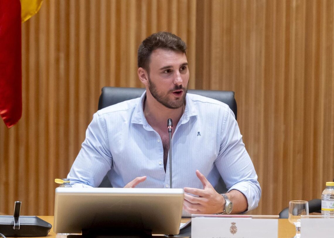 Archivo - El secretario de políticas LGTBI del PSOE y diputado por Madrid, Víctor GutiérrezAlberto Ortega - Europa Press - Archivo