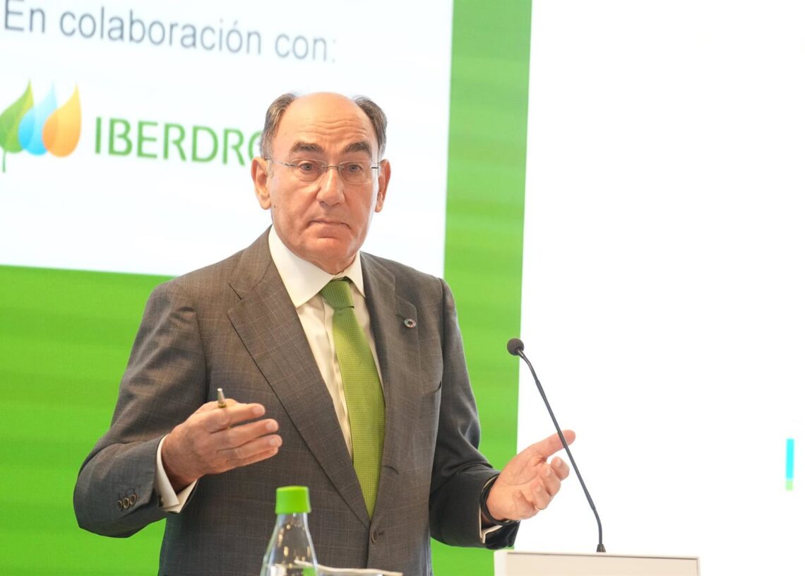 Archivo - El presidente de Iberdrola, Ignacio S.Galán, interviene en un Encuentro de Deusto Business Alumni, en Torre Iberdrola, a 15 de septiembre de 2022, en Bilbao, Vizcaya, Euskadi (España). El acto, organizado por Deusto Business Alumni en colaboraciH.Bilbao - Europa Press - Archivo