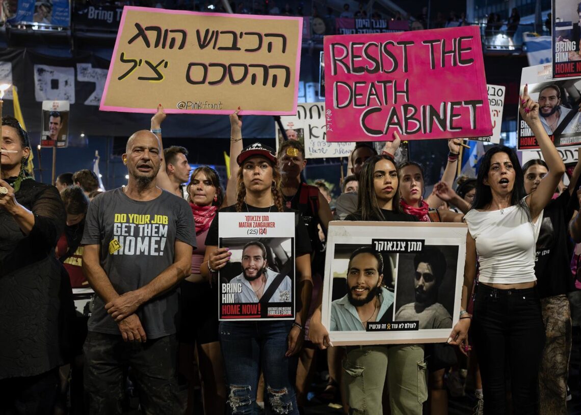 Familiares de los rehenes de Hamás en una concentración en Tel Aviv, Israel.Europa Press/Contacto/Yael Guisky Abas