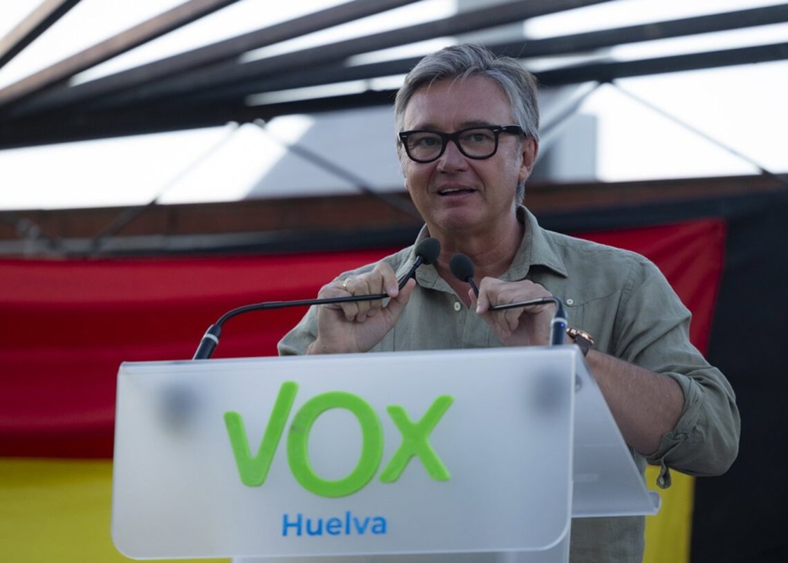 El portavoz de Vox en Andalucía, Manuel Gavira, en Punta Umbría (Huelva).VOX