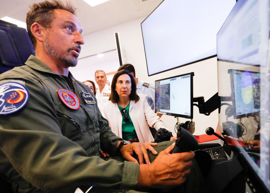 La ministra de Defensa, Margarita Robles, visita la Academia General del Aire y del Espacio (AGA), a 21 de agosto de 2025, en San Javier, MurciaEdu Botella - Europa Press