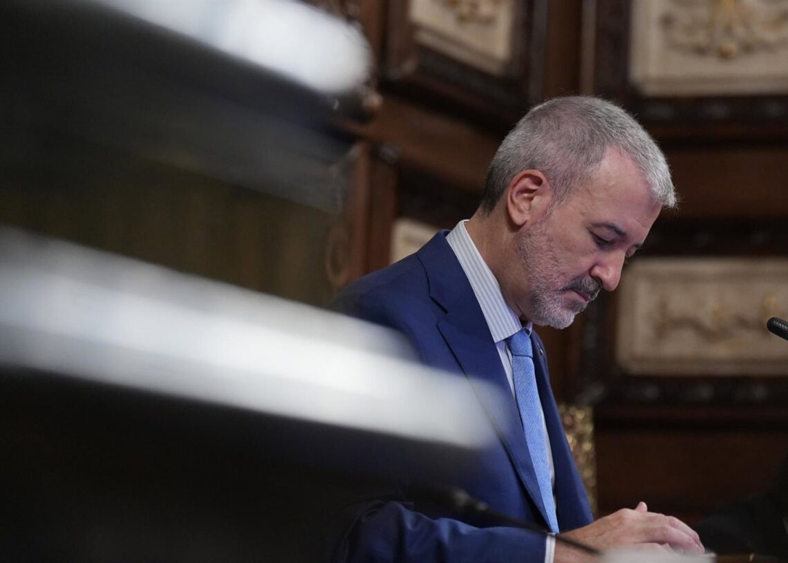 El alcalde Jaume Collboni en un  pleno municipal.David Zorrakino - Europa Press