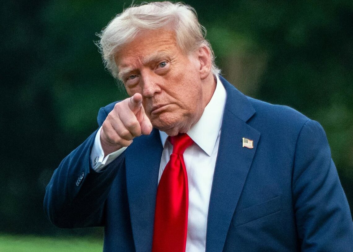 Archivo - 13 July 2025, US, Washington: US President DONALD TRUMP arrives at the White House. Photo: Andrew Leyden/ZUMA Press Wire/dpaAndrew Leyden/ZUMA Press Wire/dp / DPA - Archivo