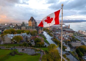 Archivo - Bandera de Canadá.GOBIERNO DE CANTABRIA - Archivo