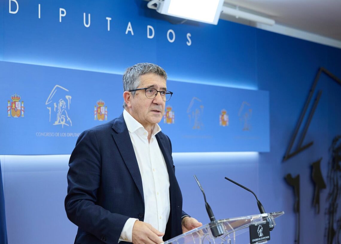 Archivo - El portavoz del PSOE en el Congreso, Patxi LópezJesús Hellín - Europa Press - Archivo