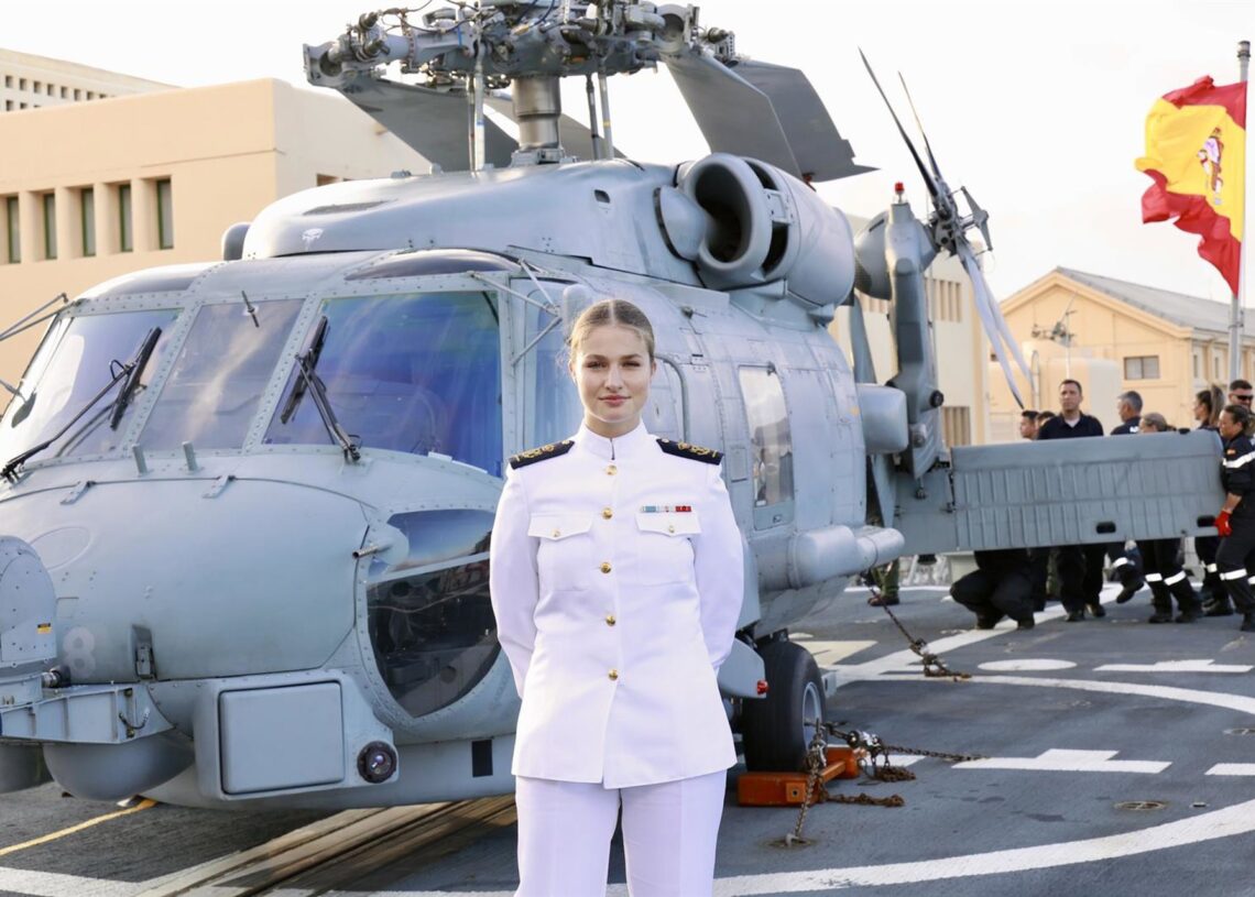 Archivo - La Princesa Leonor embarca en la fragata ‘Blas de Lezo’, a 14 de junio de 2025, en Las Palmas de Gran CanariaCasa de S.M. el Rey - Archivo