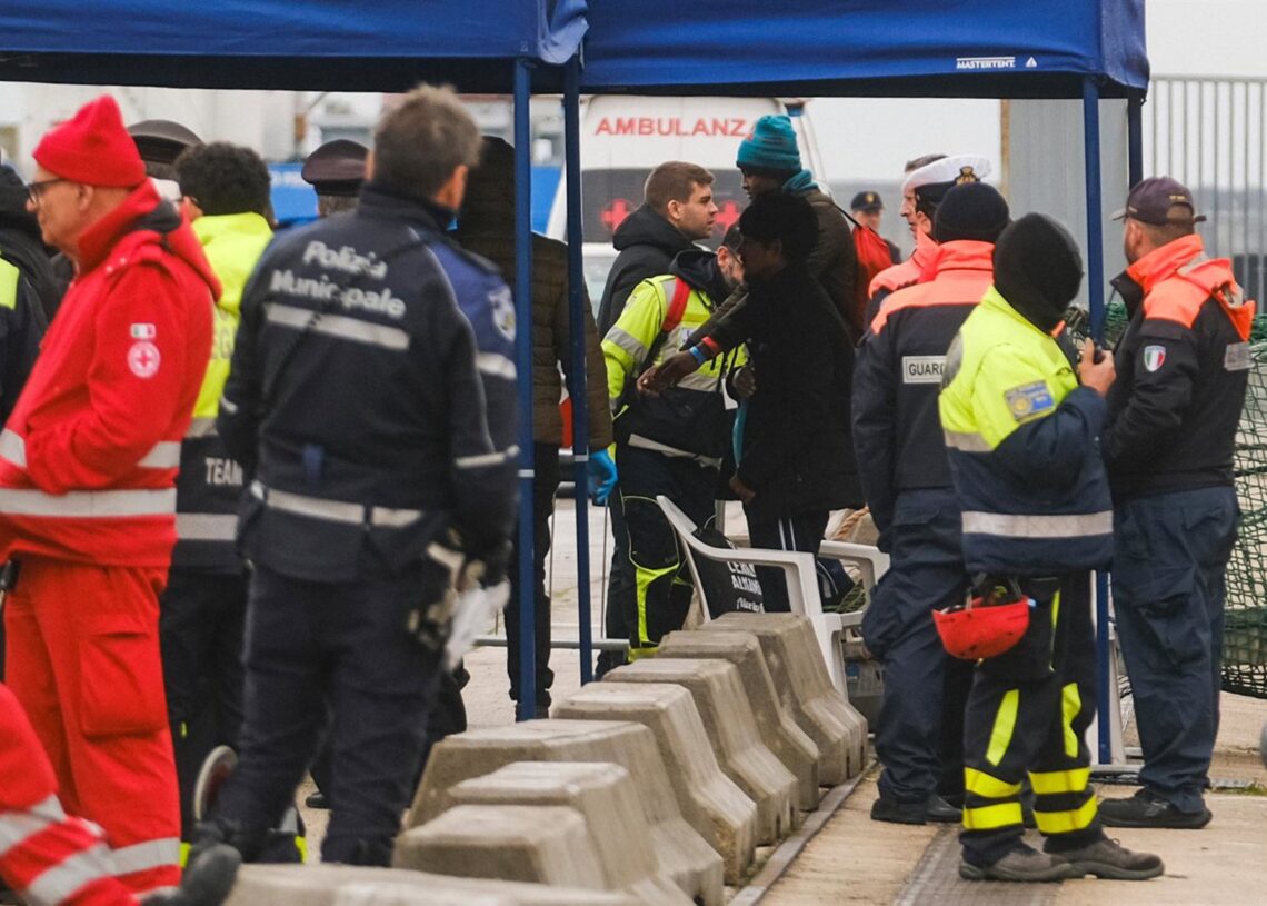 Archivo - Imagen de archivo de llegada de migrants rescatados en el Mediterráneo Europa Press/Contacto/Antonio Balasco - Archivo