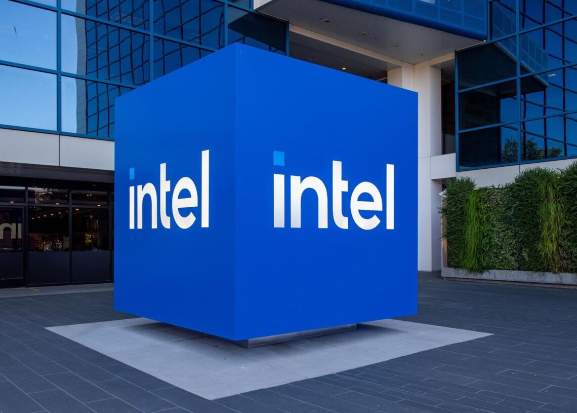 Archivo - Logo de Intel en sus oficinas centrales en Santa Clara (California, Estados Unidos).Andrej Sokolow/dpa - Archivo