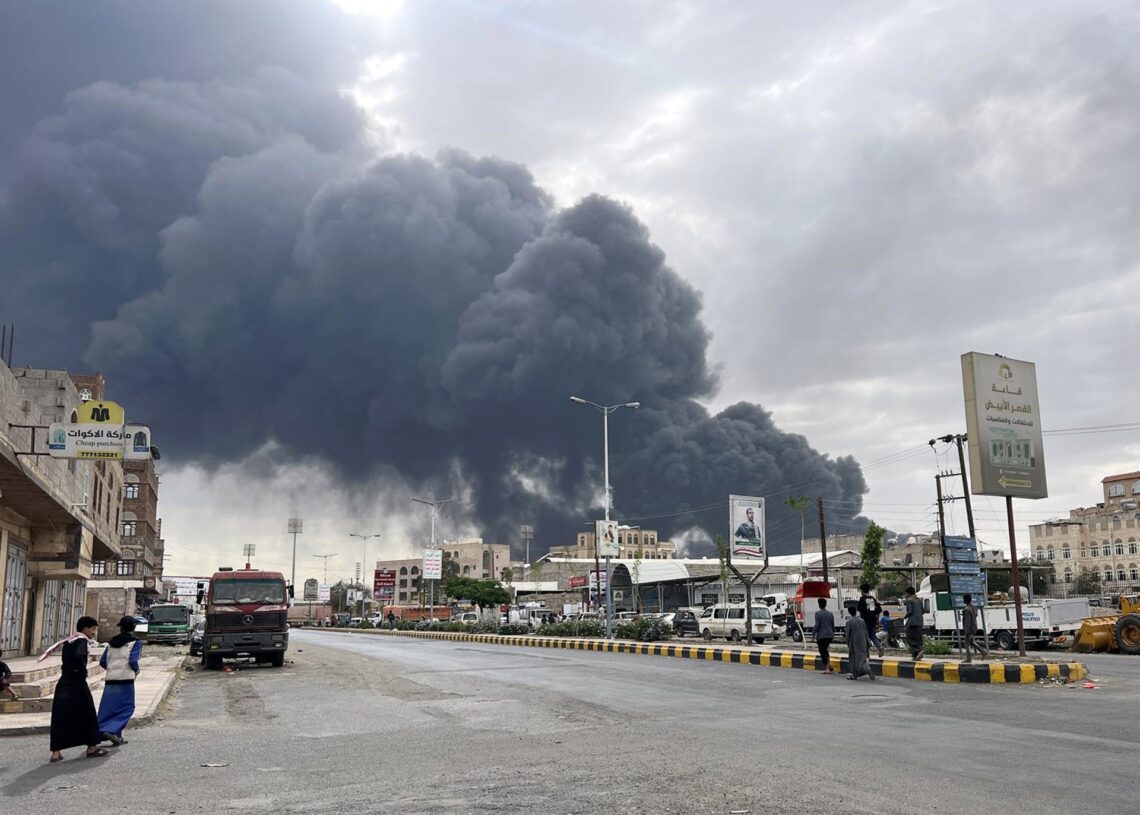 Archivo - Bombardeo israelí en Saná, Yemen (archivo)Europa Press/Contacto/Mohammed - Archivo