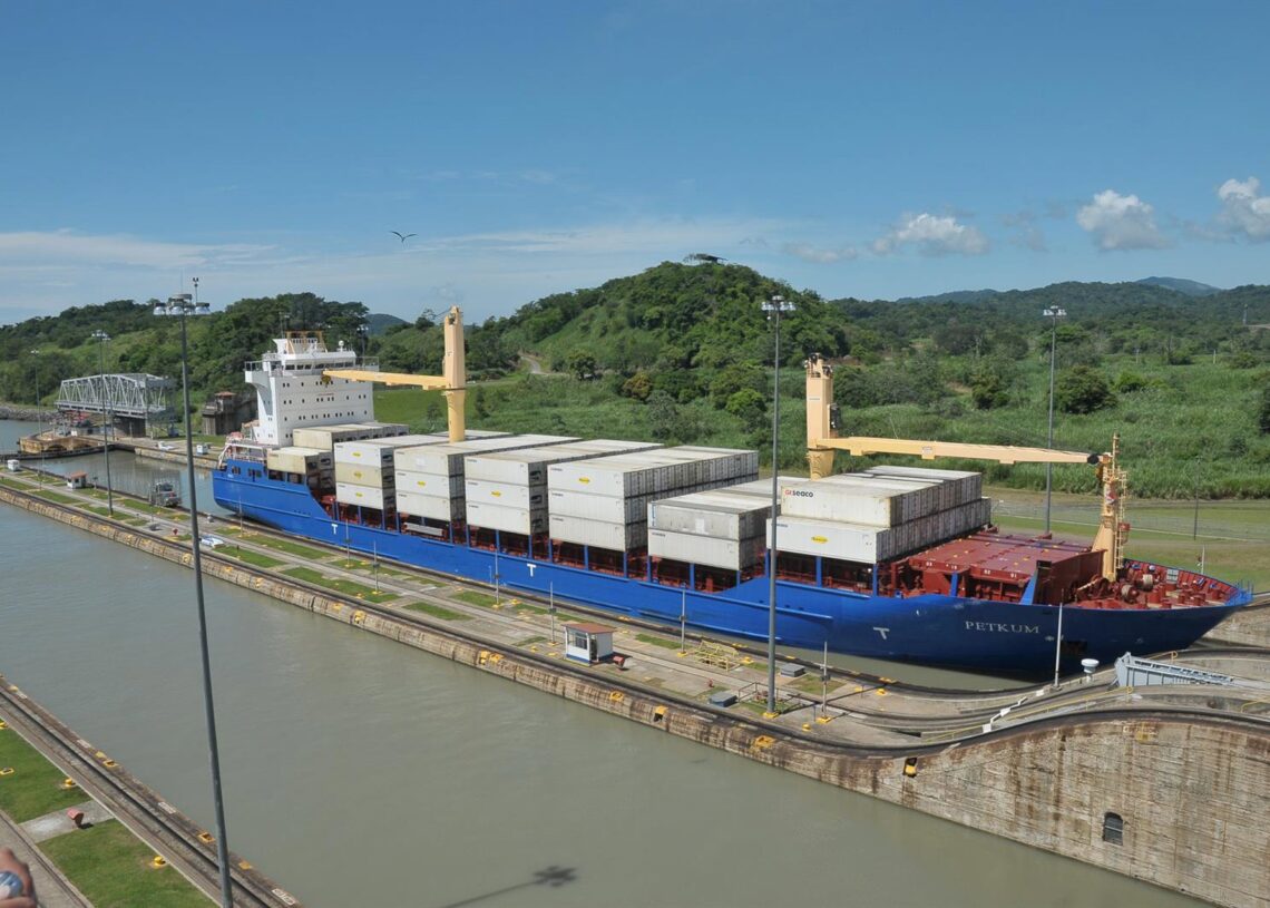 Archivo - Canal de Panamá.SACYR VALLEHERMOSO - Archivo