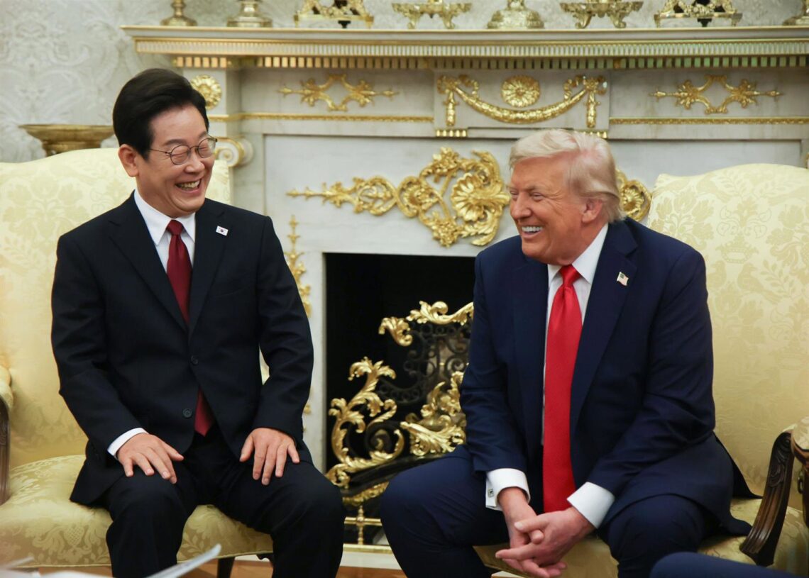 El presidente de Estados Unidos, Donald Trump, recibe en Washington a su homólogo de Corea del Sur, Lee Jae Myung (archivo)-/YNA/dpa