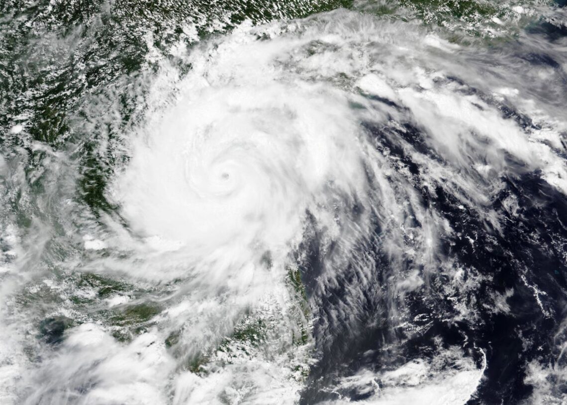 Paso del tifón 'Kajiki' por el sureste de Asia (archivo)Europa Press/Contacto/NASA Earth