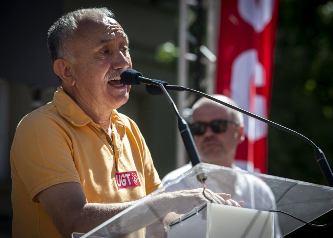 Archivo - El secretario general de UGT, Pepe ÁlvarezJuan Barbosa - Europa Press - Archivo