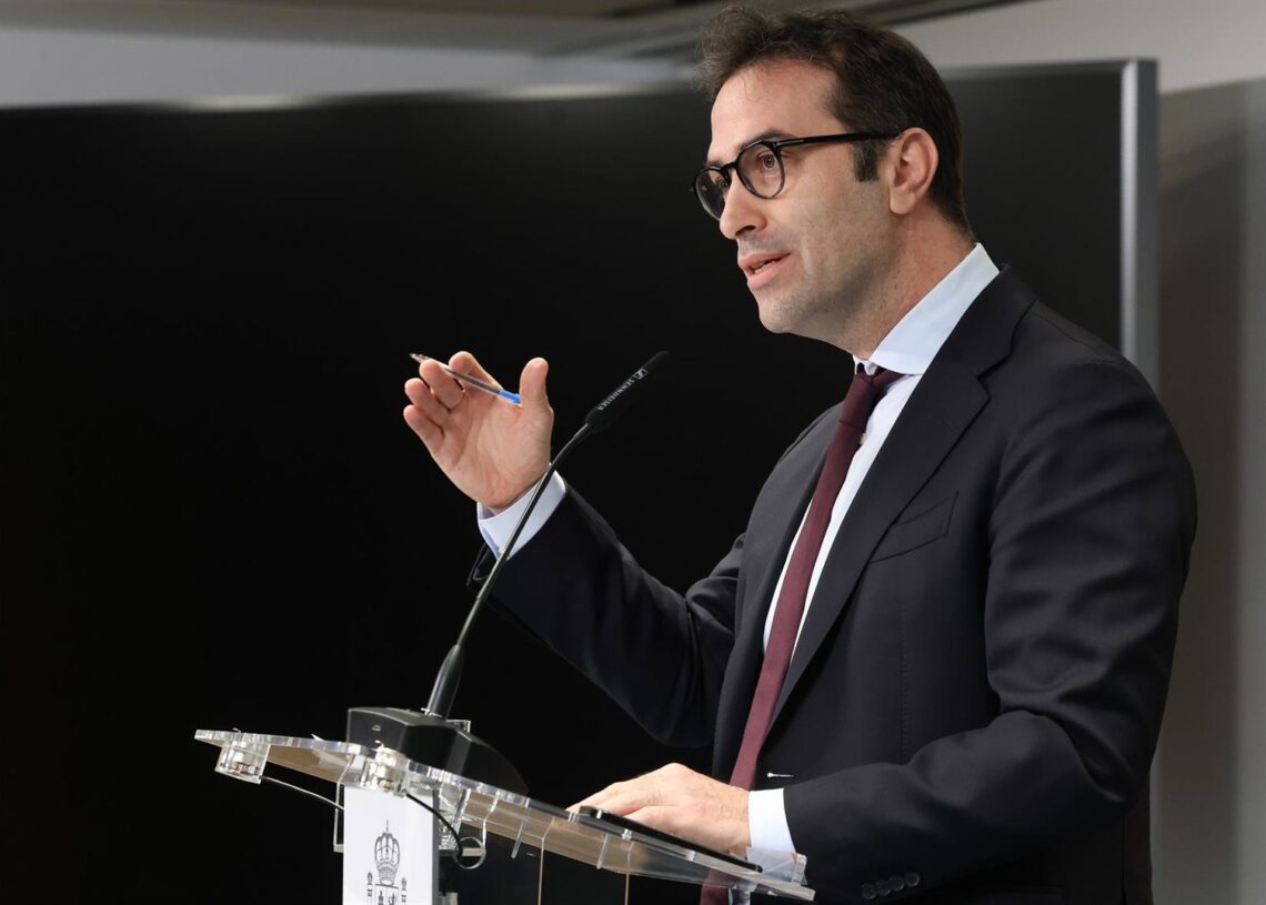 Archivo - El ministro de Economía, Comercio y Empresa, Carlos Cuerpo.Marta Fernández - Europa Press - Archivo