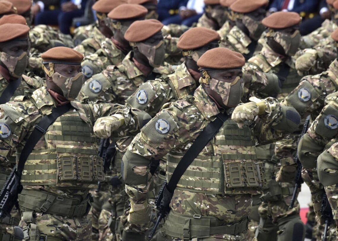 Archivo - Imagen de archivo de un desfile militar en Costa de MarfilEuropa Press/Contacto/Yvan Sonh - Archivo