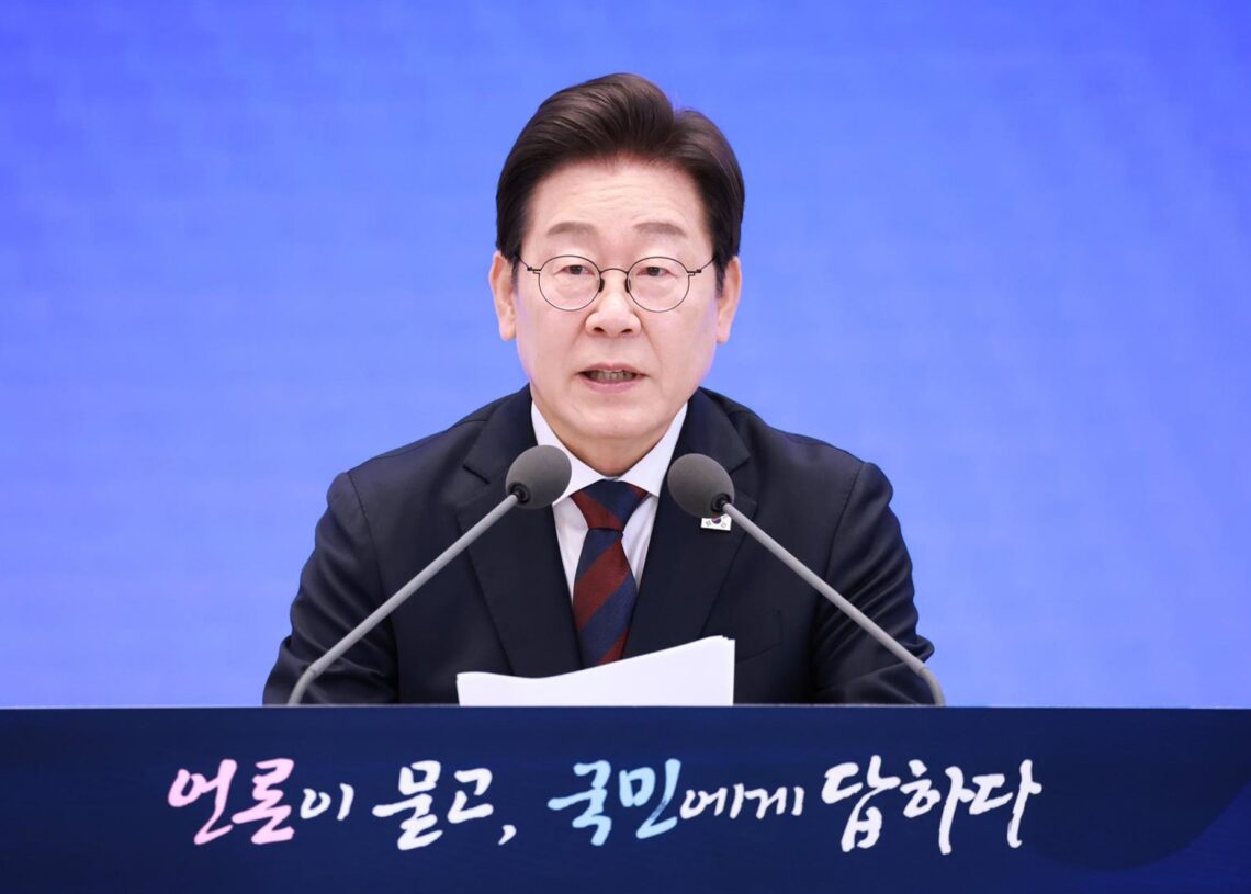 Archivo - El presidente de Corea del Sur, Lee Jae Myung, durante una rueda de prensa en la capital, Seúl.-/YNA/dpa - Archivo