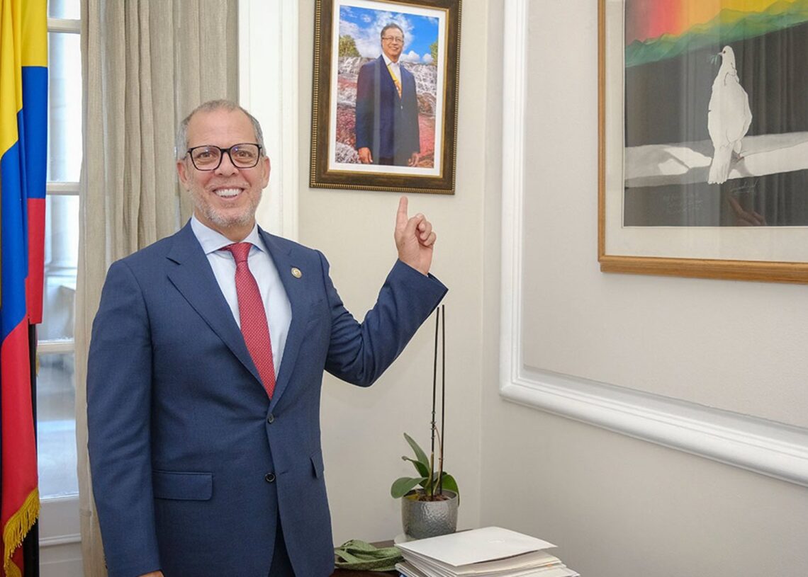 Alfredo SaadePRESIDENCIA DE COLOMBIA
