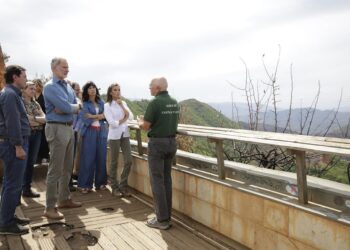 Los Reyes, con la ministra Ana Redondo y Alfonso Fernandez Mañueco durante su visita al Parque de Las MédulasFernando Otero - Europa Press