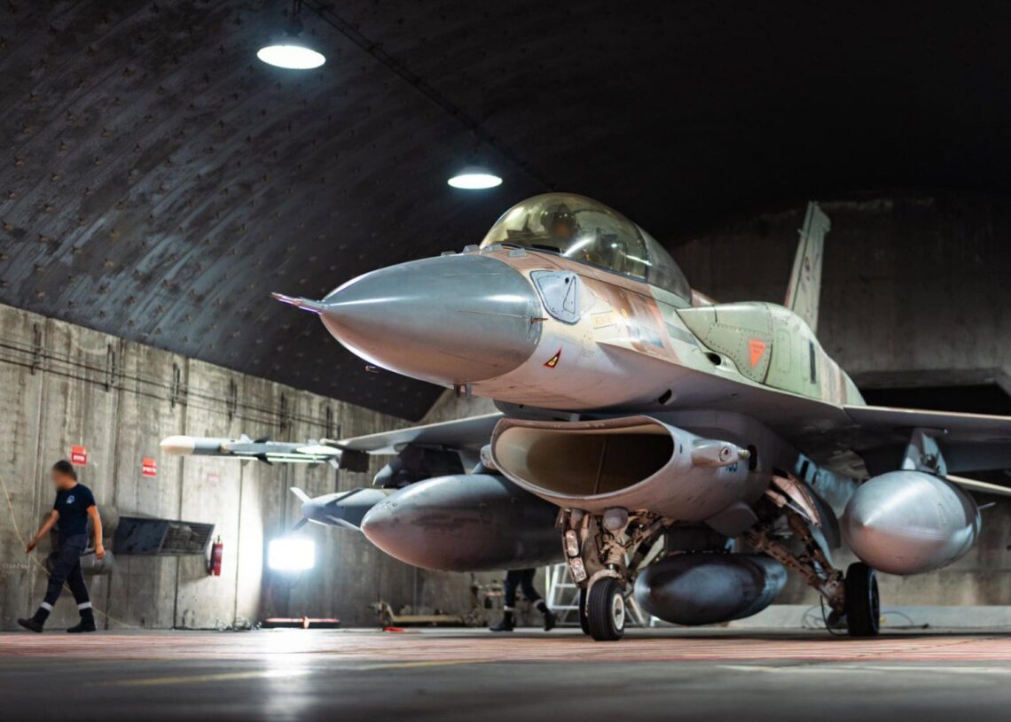 Archivo - Caza israelí preparado para un ataque en YemenEuropa Press/Contacto/Israel Defense Forces