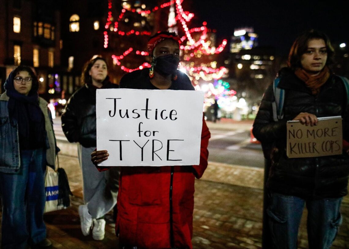 Archivo - Manifestantes protestan por la muerte de Tyre Nichols a manos de la Policía  Europa Press/Contacto/Ziyu Julian Zhu - Archivo