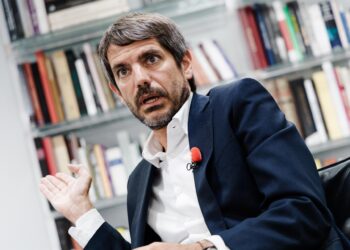 El ministro de Cultura, Ernest Urtasun, durante una entrevista para Europa Press en el Ministerio de Cultura.Carlos Luján - Europa Press