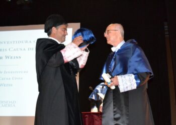 Archivo - Rainer Weiss, en el momento de ser investido doctor Honoris Causa por la Universidad de Almería el 4 de junio de 2018UAL - Archivo