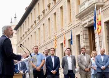 Jorge Azcón tras la firma con el sector agrario aragonés del Acuerdo sobre la futura PAC 2028-2034.