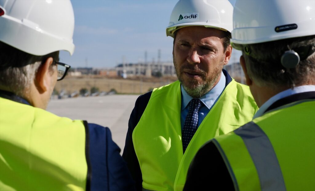 El ministro de Transportes, Óscar Puente. Photogenic/Claudia Alba / Europa Press.
