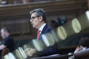 Le ley de protección de menores en entornos digitales avanza: estos son sus puntos calientes