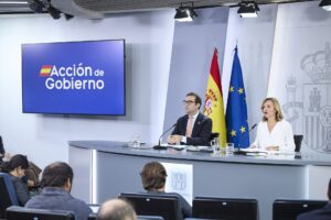 Consejo de Ministros: Embargo a Israel, préstamos a Indra y Airbus y 121 millones para suministros de la UME