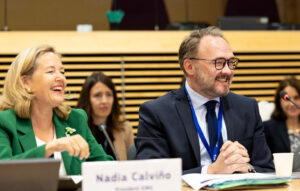 El plan de la Comisión Europea para la vivienda asequible pasa por la inversión privada y la simplificación