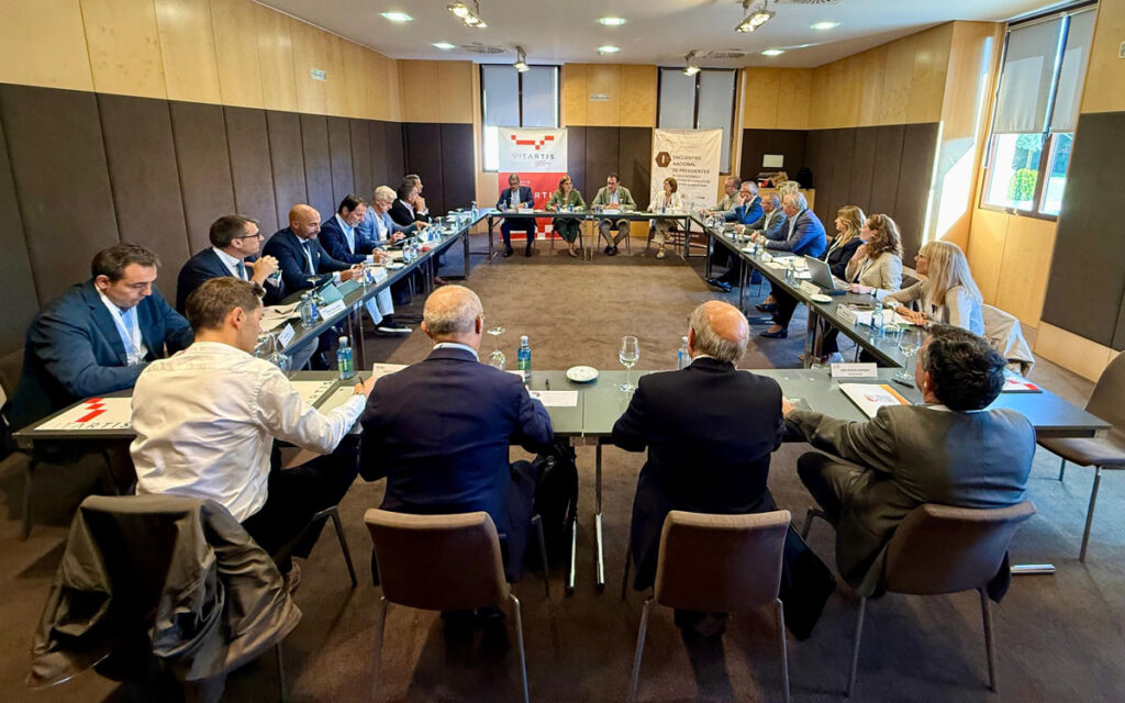 Reunión en Valladolid de once asociaciones y colectivos regionales de la industria alimentaria.